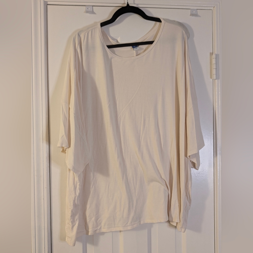 Old Navy Luxe Oversized Tee Shirt – Women’s 4X Ivory Cream Soft Stretch